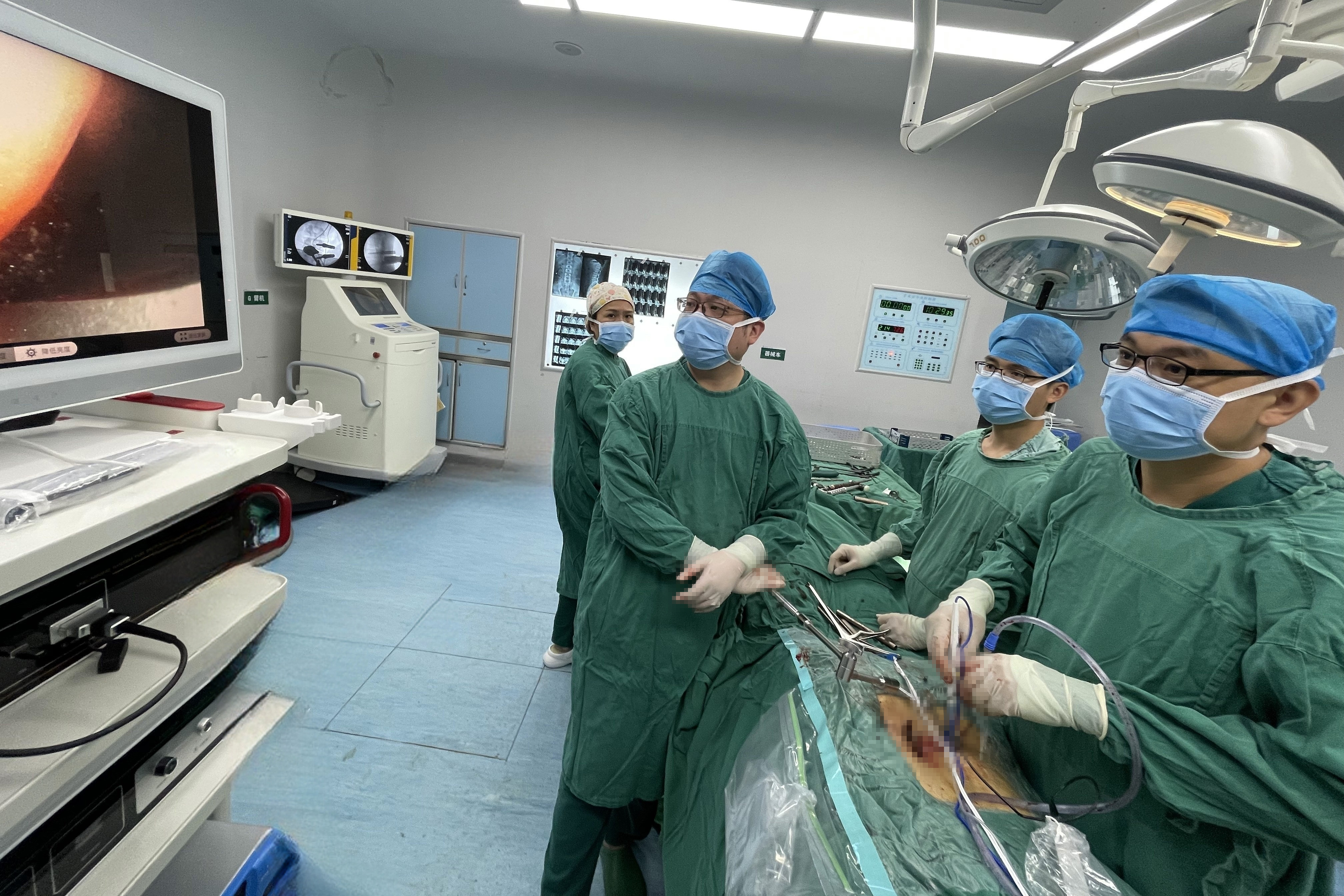 一“镜”解除脊髓压迫 LUSE技术为脊柱疾病患者带来治疗新选择 一“镜”解除脊髓压迫 LUSE技术为脊柱疾病患者带来治疗新选择